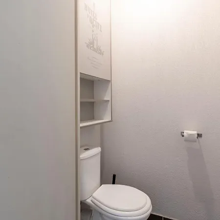 Bright In For 6 People Apartment *